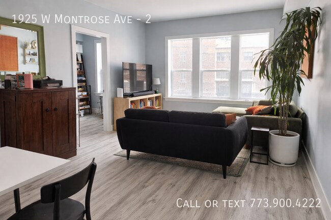 1925 W Montrose Ave in Chicago, IL - Building Photo - Building Photo