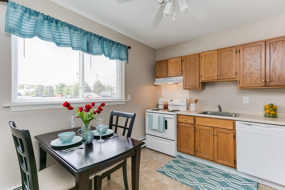 Thermos On The Thames Condos Apartments Norwich, CT Apartments For Rent