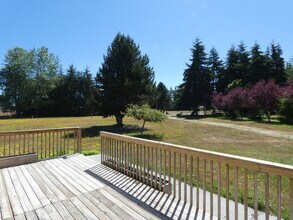 105 Ladybug Ln in Port Angeles, WA - Building Photo - Building Photo