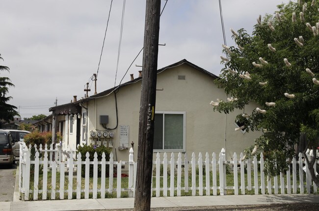 16133-16149 Marcella St in San Leandro, CA - Building Photo - Building Photo