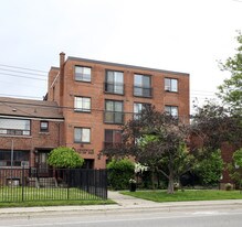 Chadwick Co-Op in Toronto, ON - Building Photo