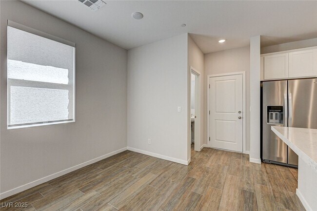 property at 984 Gearus Pl