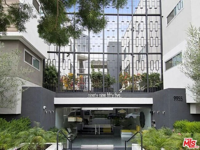9955 Durant Dr in Beverly Hills, CA - Building Photo - Building Photo