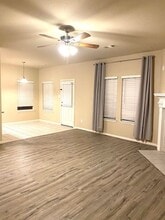 7406 Valentine Ln in Pearland, TX - Building Photo - Building Photo