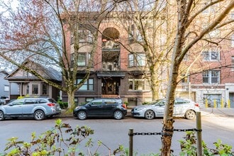 Lismore in Seattle, WA - Building Photo - Building Photo