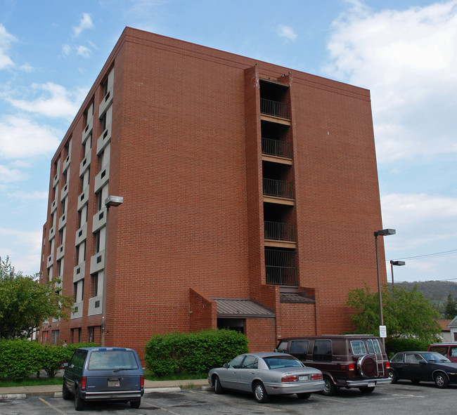 Jacob Arbors in Charleston, WV - Foto de edificio - Building Photo