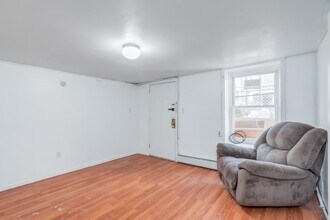 392 Union St in Jersey City, NJ - Building Photo - Building Photo