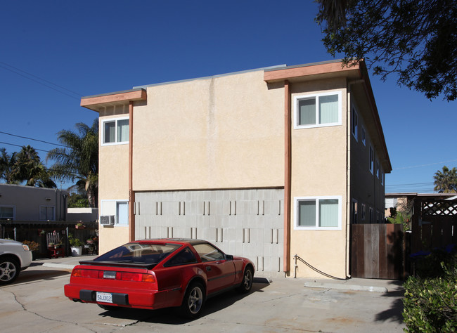 2828 Madison Ave in San Diego, CA - Building Photo - Building Photo