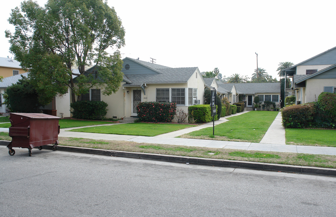 1428 Dixon St in Glendale, CA - Building Photo