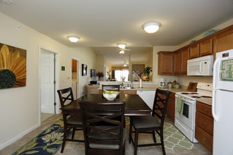 Redwood Danville in Danville, IN - Foto de edificio - Interior Photo