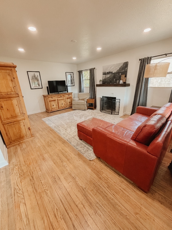 property at 614 Lafayette Dr NE