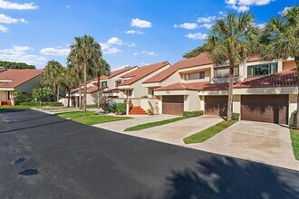 101 Sea Oats Dr, Unit F in Juno Beach, FL - Building Photo - Building Photo