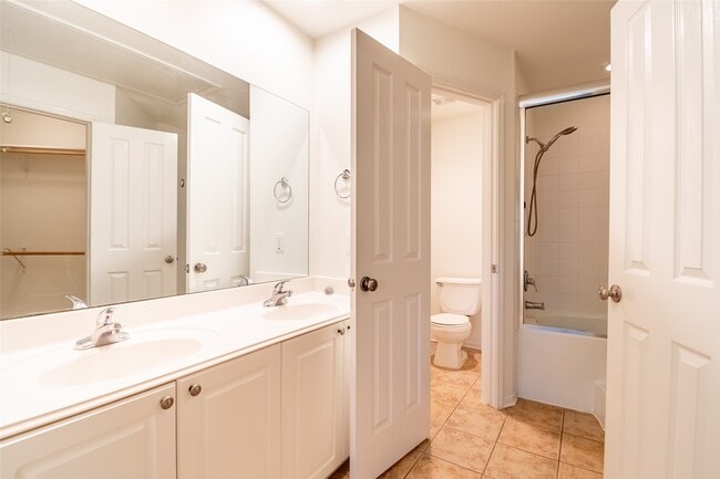 property at 16 Scarlet Woods Ct