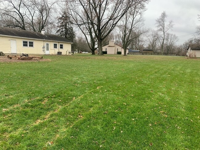 10522 Baker Pl in Crown Point, IN - Foto de edificio - Building Photo