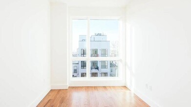 406 Cornelia St in Brooklyn, NY - Building Photo - Building Photo