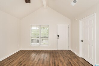 6078 Russet Meadows Dr in Birmingham, AL - Building Photo - Building Photo