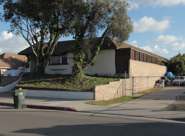 1316 W 166th St in Gardena, CA - Building Photo - Building Photo