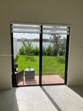 3270 W 114th Ter in Hialeah, FL - Building Photo - Building Photo
