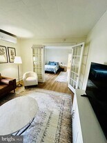 525 N Broad St in Lansdale, PA - Building Photo