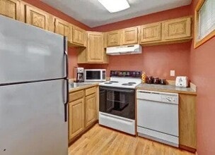 Wildwood Estates in Anchorage, AK - Building Photo - Building Photo