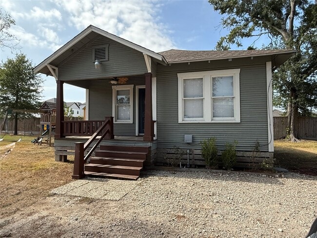 property at 2519 Paul Quinn St