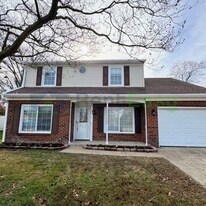 1329 Millington Ct in Virginia Beach, VA - Building Photo