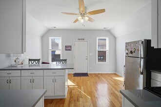 3645 W McLean Ave in Chicago, IL - Building Photo - Building Photo