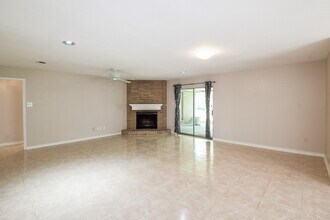 19406 Enchantington Cir in Spring, TX - Building Photo - Building Photo