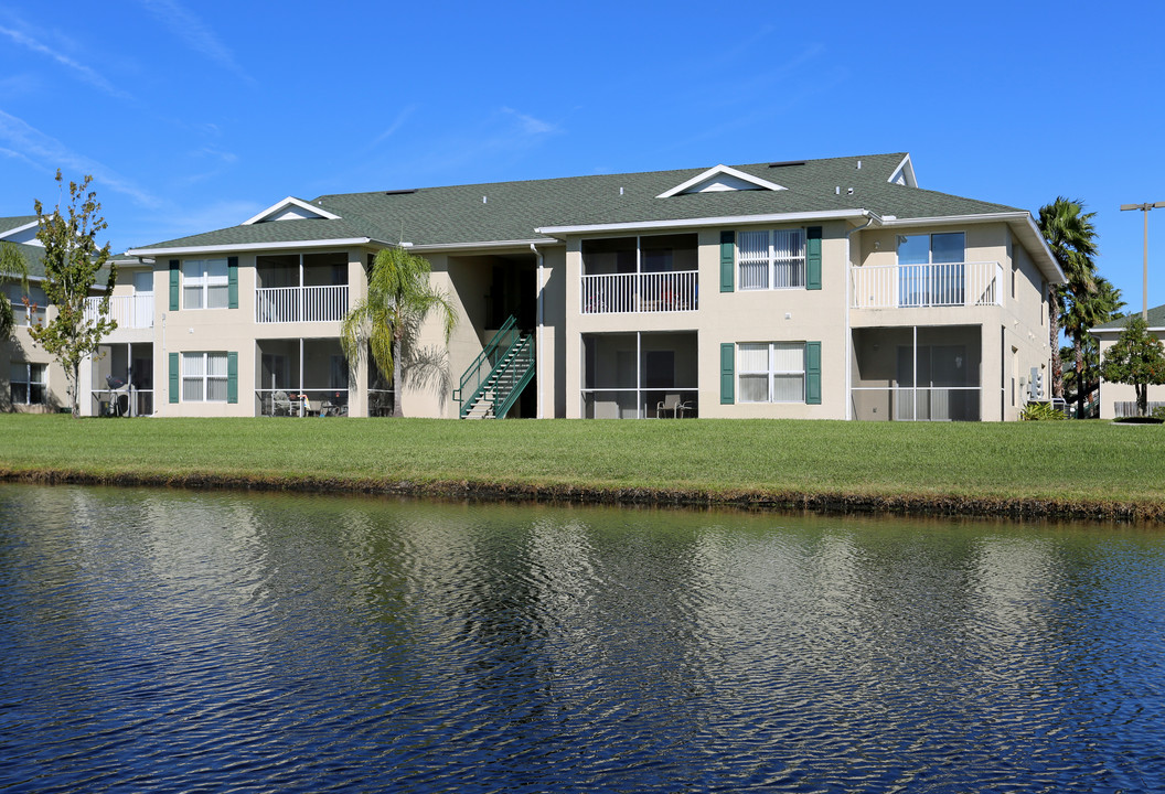 Harvard Apartments in Melbourne, FL - Foto de edificio