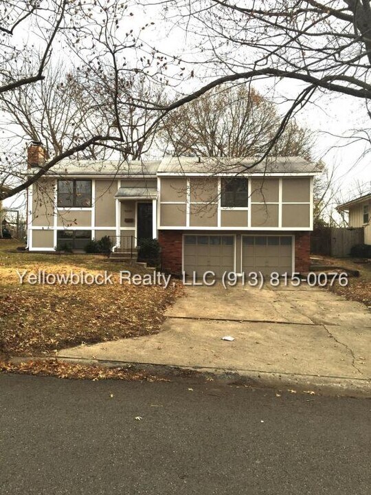 9229 Main St in Kansas City, MO - Building Photo