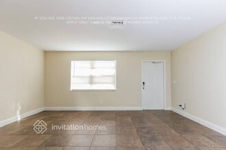 7441 Douglas St in Hollywood, FL - Foto de edificio - Building Photo