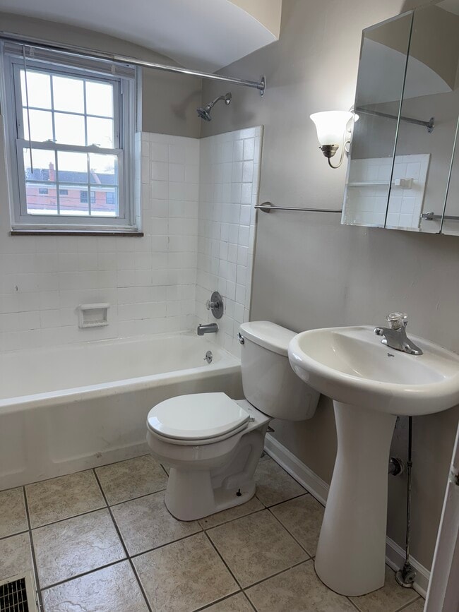 1513 W 7th Ave in Columbus, OH - Building Photo - Building Photo