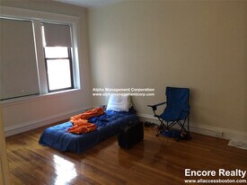 17-19 Washington St. Unit 209, Unit 209 in Malden, MA - Building Photo