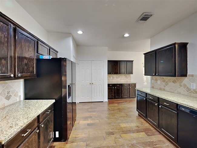 3719 Pine Lake Dr in Pearland, TX - Building Photo - Building Photo