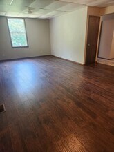 7998 Highway 32, Unit Duplex in Ste Genevieve, MO - Building Photo - Building Photo