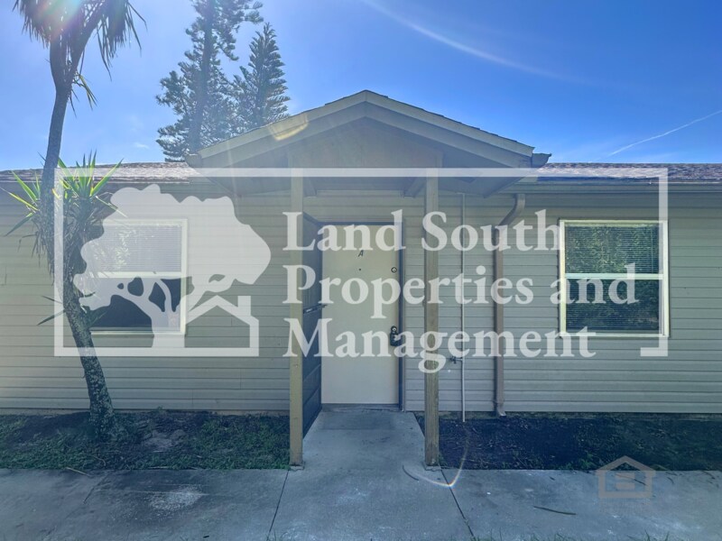 2527 Crystal Lake Acres Dr in Lakeland, FL - Building Photo