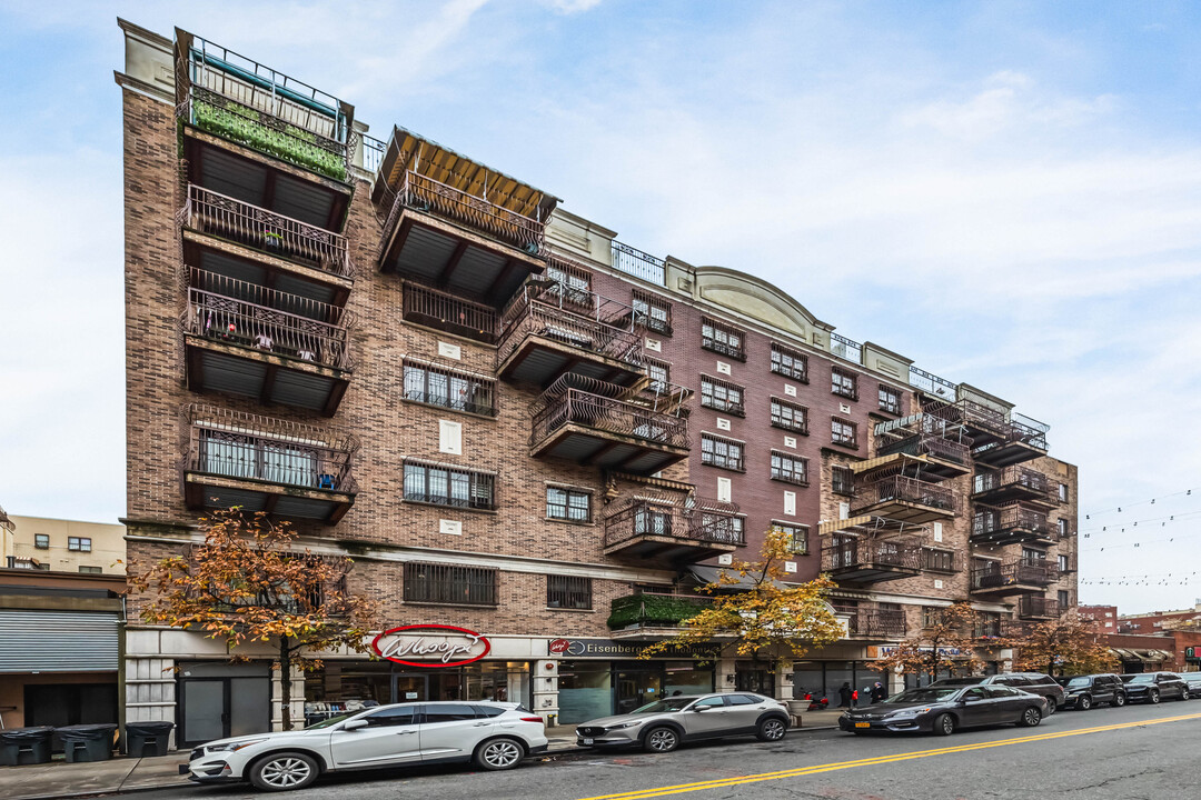 200 Wallabout St in Brooklyn, NY - Foto de edificio