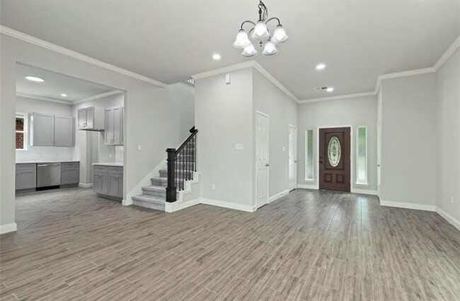 7687 Ameswood Rd in Houston, TX - Building Photo - Building Photo