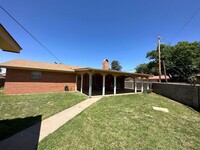 1905 Eastridge Dr - 18