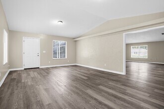 5400 NW 62nd Pl in Ocala, FL - Building Photo - Building Photo