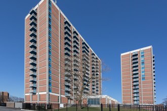 City View of McCulloh in Baltimore, MD - Foto de edificio - Building Photo