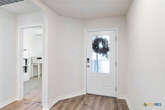 9606 Tupelo Holw in San Antonio, TX - Building Photo - Building Photo