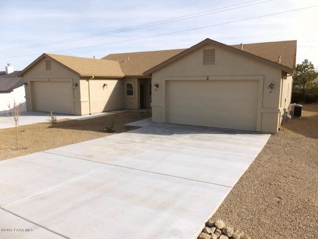 property at 7015 E Addis Ave