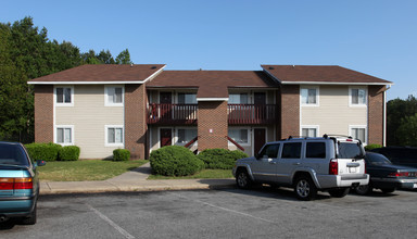 Rochelle Manor Apartments in Durham, NC - Building Photo - Building Photo