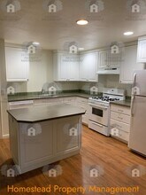 1085-1087-1087 Raffon Ct SE in Salem, OR - Building Photo - Building Photo