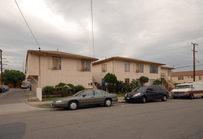 306 S Hillview Ave in Los Angeles, CA - Building Photo - Building Photo