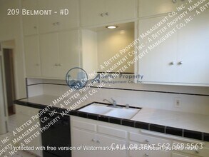 209 Belmont Ave in Long Beach, CA - Building Photo - Building Photo