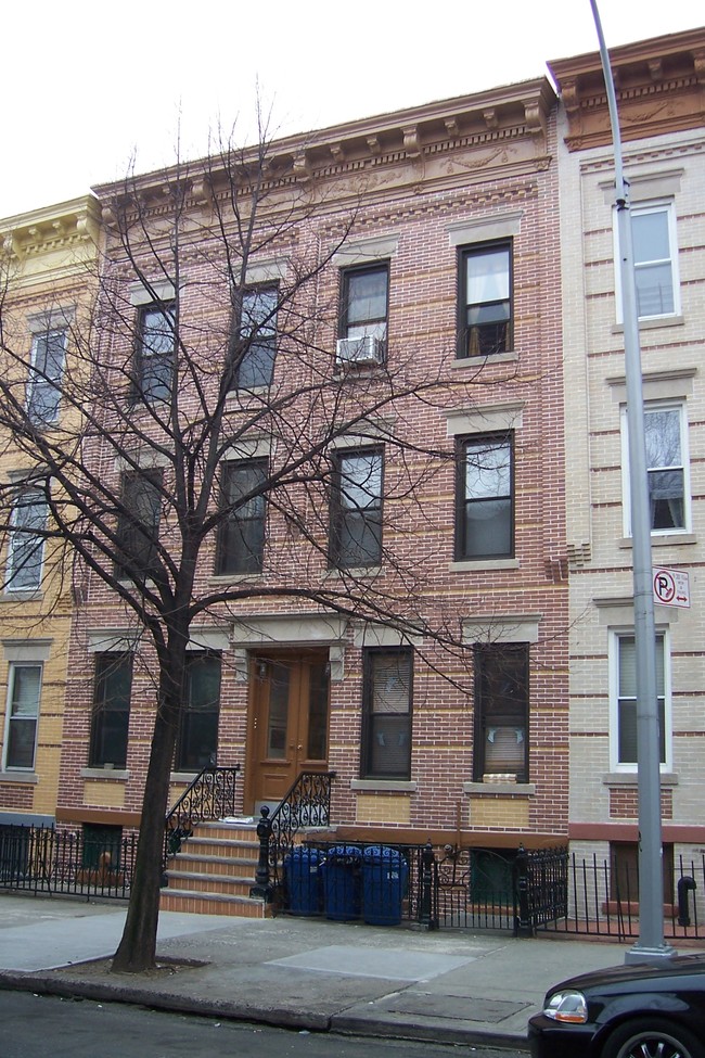 17-05 Woodbine St in Flushing, NY - Building Photo - Building Photo