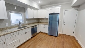 124 Pearl St, Unit 1 Apartamentos