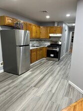 706 Ocean Ave, Unit #2 in Jersey City, NJ - Building Photo - Building Photo